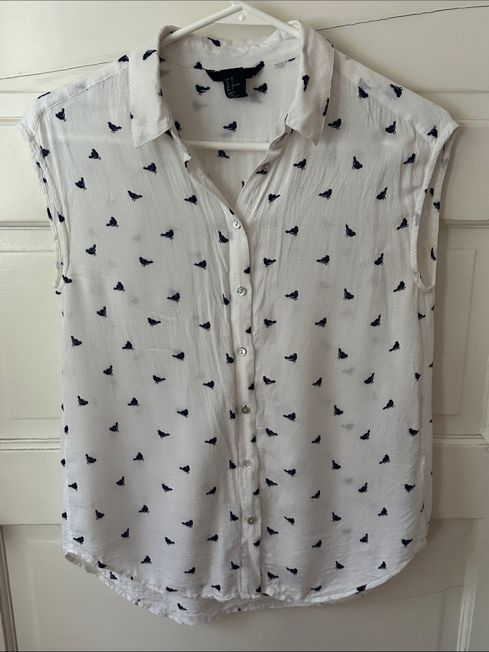 H&M Bird Print Blouse White & Navy Bird Graphic Cap Sleeve Button Front Collar